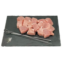 Porc cube à brochettes